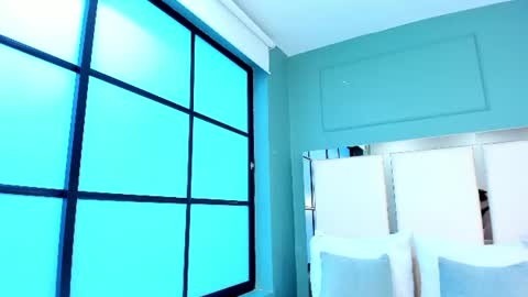 Snapshot of layla_kieni chatting on 07/02/26, 11:05 Layla online show from 07/02/26, 11:05