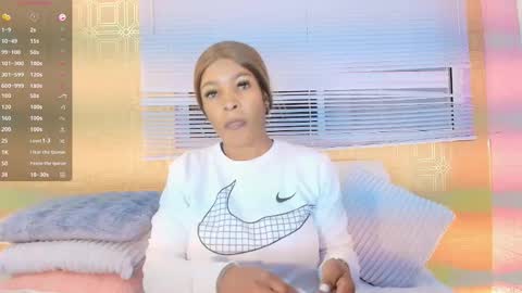 L A Y L A online show from 02/25/26, 12:48