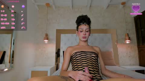 Layla Mackenzie  online show from 02/09/26, 01:09