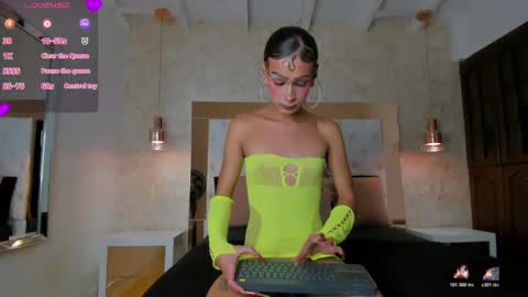 Layla Mackenzie  online show from 02/18/26, 05:58