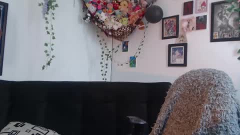Snapshot of layla_quinn chatting on 05/23/26, 03:05 layla_quinn online show from 05/23/26, 03:05