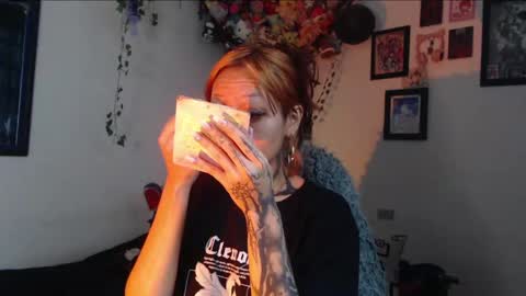 Snapshot of layla_quinn chatting on 06/07/26, 12:31 layla_quinn online show from 06/07/26, 12:31