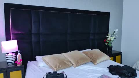 Lau online show from 01/11/26, 01:49