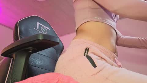 laylafoxy_tay online show from 11/06/25, 03:18
