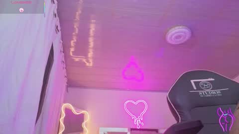 laylafoxy_tay online show from 11/17/25, 03:23