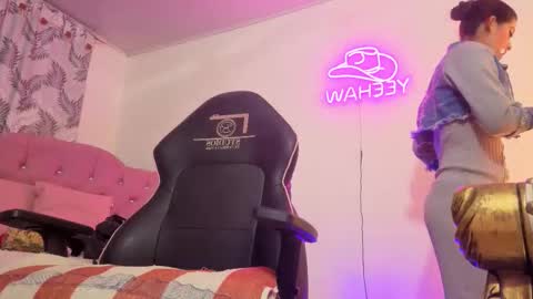 laylafoxy_tay online show from 03/13/26, 04:19