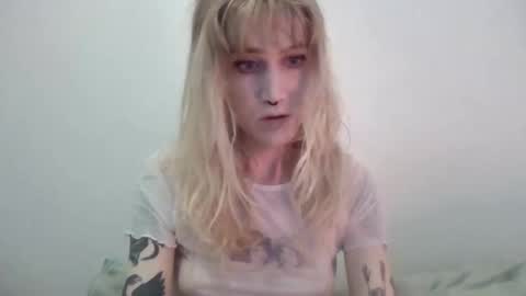 laylahloveless online show from 09/09/25, 05:40