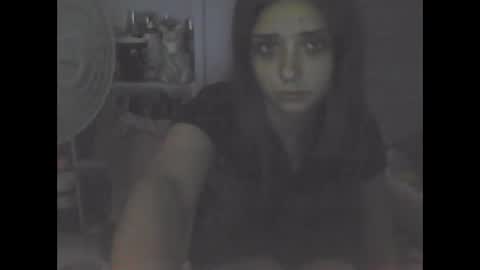 Snapshot of laylakutiex chatting on 09/27/25, 11:32 Layla online show from 09/27/25, 11:32