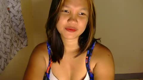 Snapshot of laylanimfa chatting on 06/25/26, 07:35 Nimfa online show from 06/25/26, 07:35