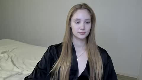 LaylaPretty001 online show from 01/07/25, 06:05