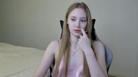 LaylaPretty001 online show from 02/24/25, 05:22
