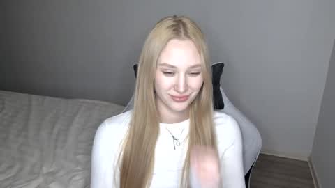 LaylaPretty001 online show from 02/09/26, 03:27