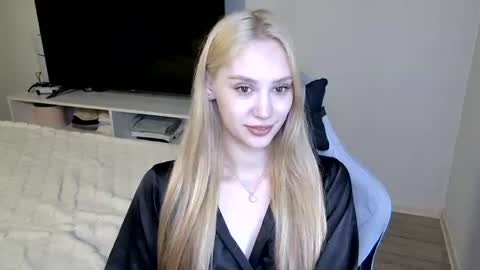 LaylaPretty001 online show from 07/10/26, 04:39