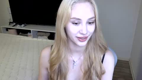 LaylaPretty001 online show from 07/21/26, 04:15