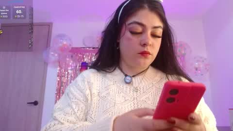 Snapshot of layna_cold chatting on 02/07/26, 12:20 Vannessa online show from 02/07/26, 12:20