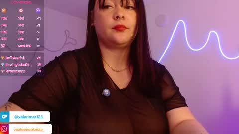 Snapshot of layna_cold chatting on 07/28/26, 06:20 Vannessa online show from 07/28/26, 06:20