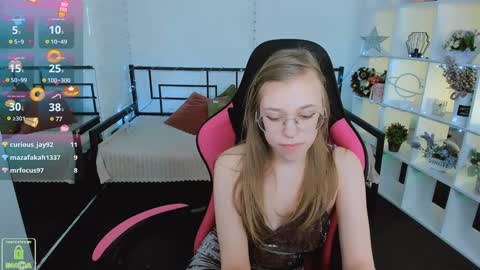 layriantavee online show from 12/30/24, 09:59