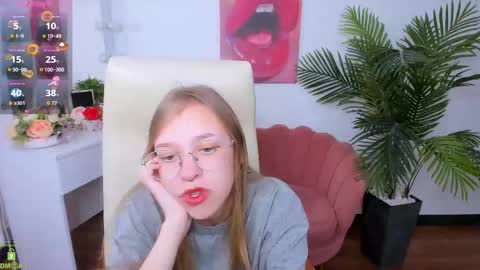 layriantavee online show from 09/15/25, 06:02