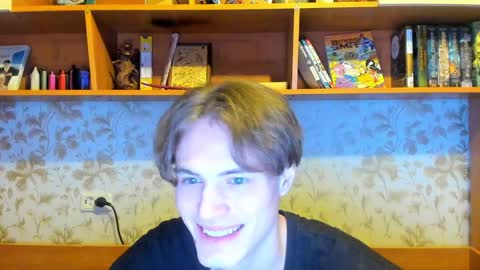 Snapshot of lazaret1k chatting on 12/02/24, 05:15 Vladi online show from 12/02/24, 05:15