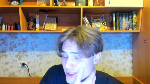 Snapshot of lazaret1k chatting on 12/02/24, 11:51 Vladi online show from 12/02/24, 11:51