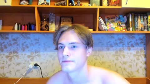 Snapshot of lazaret1k chatting on 12/05/24, 10:34 Vladi online show from 12/05/24, 10:34