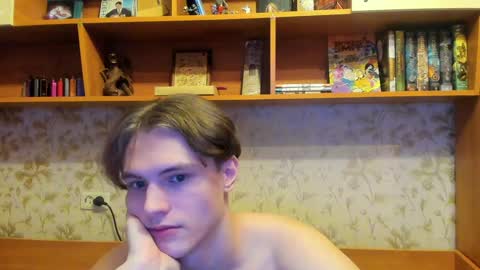 Snapshot of lazaret1k chatting on 12/18/24, 07:19 Vladi online show from 12/18/24, 07:19