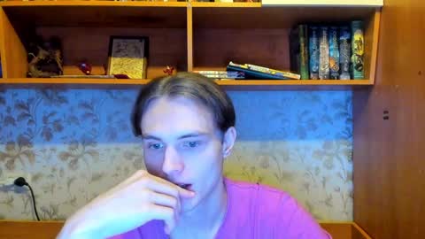 Snapshot of lazaret1k chatting on 01/09/25, 04:49 Vladi online show from 01/09/25, 04:49