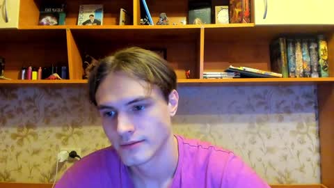 Snapshot of lazaret1k chatting on 01/13/25, 06:27 Vladi online show from 01/13/25, 06:27