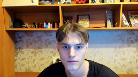 Snapshot of lazaret1k chatting on 02/05/25, 06:26 Vladi online show from 02/05/25, 06:26