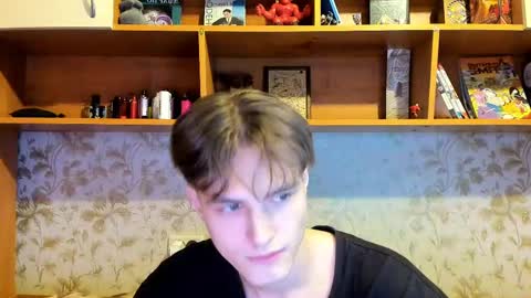 Snapshot of lazaret1k chatting on 02/09/25, 02:40 Vladi online show from 02/09/25, 02:40