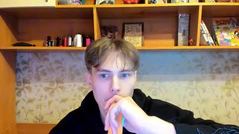 Snapshot of lazaret1k chatting on 02/09/25, 05:43 Vladi online show from 02/09/25, 05:43