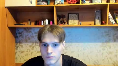 Snapshot of lazaret1k chatting on 02/13/25, 08:13 Vladi online show from 02/13/25, 08:13