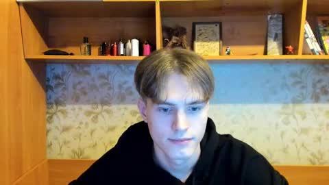 Snapshot of lazaret1k chatting on 02/13/25, 11:15 Vladi online show from 02/13/25, 11:15