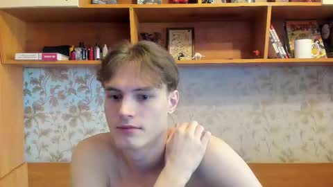 Snapshot of lazaret1k chatting on 02/25/25, 08:58 Vladi online show from 02/25/25, 08:58