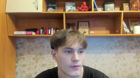 Snapshot of lazaret1k chatting on 03/01/25, 09:07 Vladi online show from 03/01/25, 09:07