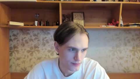 Snapshot of lazaret1k chatting on 09/09/25, 03:22 Vladi online show from 09/09/25, 03:22