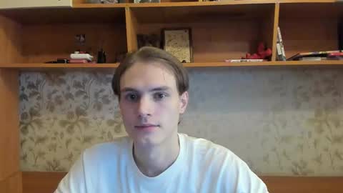 Snapshot of lazaret1k chatting on 09/19/25, 09:43 Vladi online show from 09/19/25, 09:43