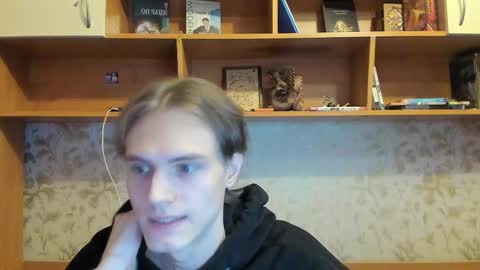 Snapshot of lazaret1k chatting on 10/14/25, 03:57 Vladi online show from 10/14/25, 03:57