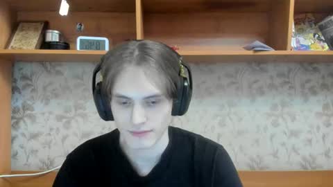 Snapshot of lazaret1k chatting on 07/04/26, 05:46 Vladi online show from 07/04/26, 05:46