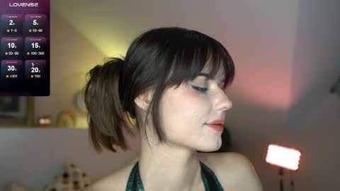 Pansy online show from 11/25/25, 06:08