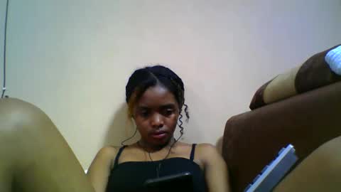 lea96546 online show from 11/03/25, 06:58