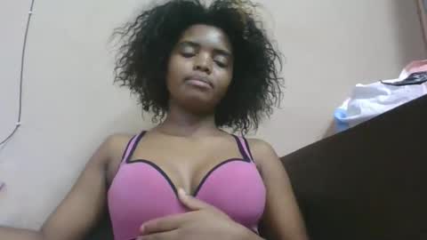 lea96546 online show from 03/29/26, 05:40