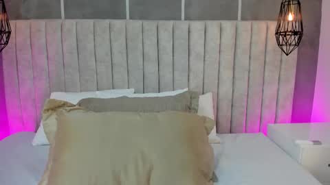    online show from 10/24/25, 06:37