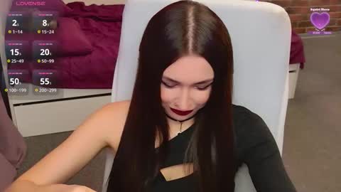 lea_loon online show from 03/12/26, 11:49