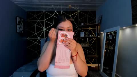 Lea Velle online show from 10/18/25, 04:37