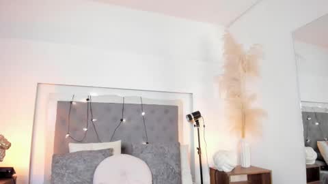 lea_walkerr online show from 02/28/26, 07:26