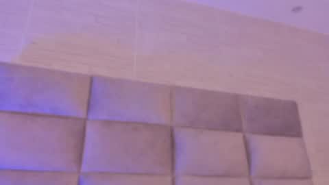 Snapshot of lea_walkerr chatting on 06/13/26, 09:46 lea_walkerr online show from 06/13/26, 09:46