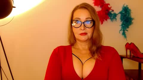 Snapshot of leadesire chatting on 02/08/25, 09:03 LEA online show from 02/08/25, 09:03