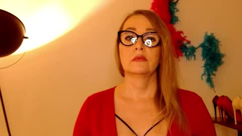 Snapshot of leadesire chatting on 02/18/25, 11:11 LEA online show from 02/18/25, 11:11