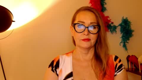 Snapshot of leadesire chatting on 03/06/25, 03:35 LEA online show from 03/06/25, 03:35